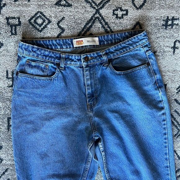 Vintage high rise denim Jeans, Light Wash, Med Rise Size 16 short, Fits True 12 - Picture 3 of 6